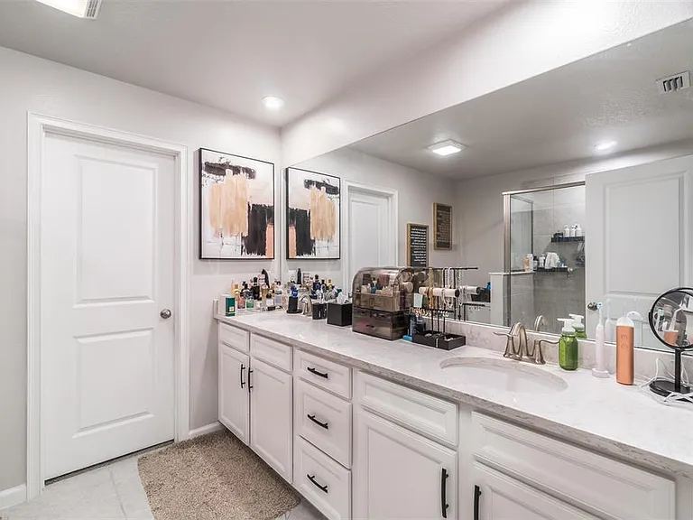 8518 Primrose Willow Pl — Photo 22