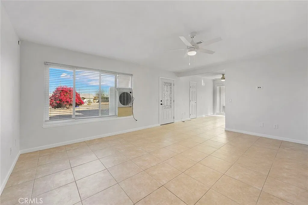 4 bed, 1225 sqft, $2,250 — Photo 4