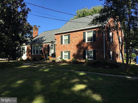 2nd image of 1048 Dalebrook Dr