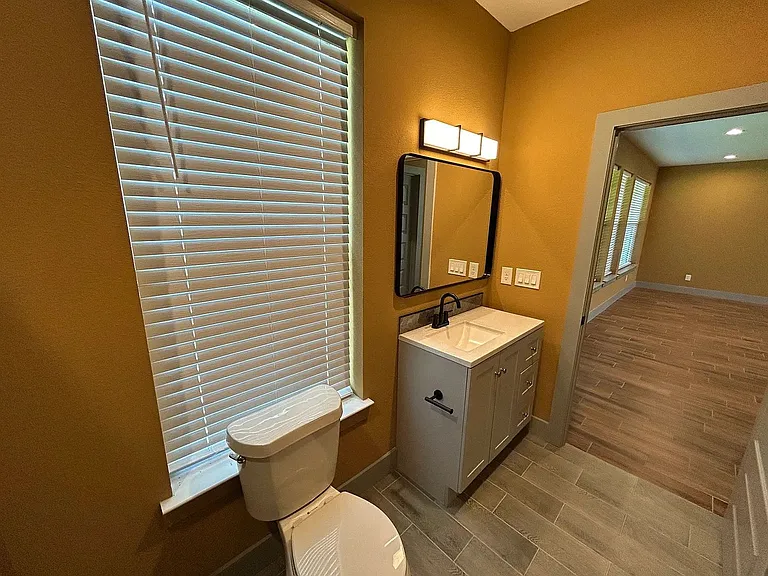4534 N Shore Dr — Photo 16