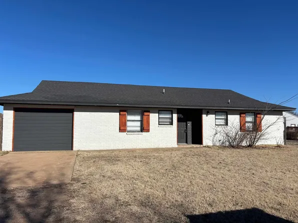 5630 Clark Dr, Enid, OK 73703