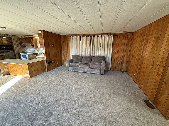 5th image of 658 S 57th St Spc 22