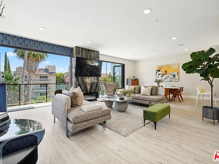 137 N Doheny Dr #3 — Photo 7