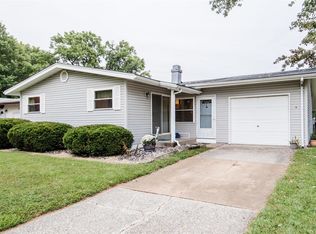 4274 Henley Dr, Saint Louis, MO 63129