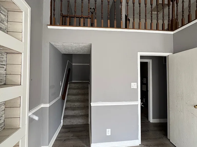 2711 Greenwood Dr — Photo 13