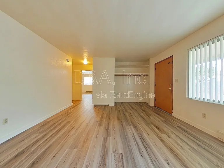 1110 NW Fillmore Ave — Photo 2