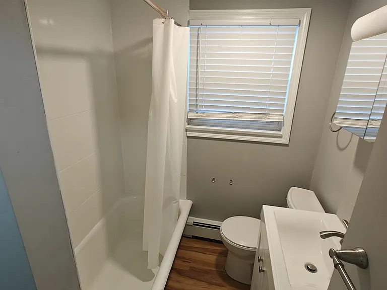 28 Vine St #101 — Photo 5