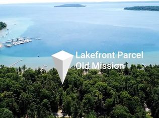 2844 NE Ah Ta Wanta Rd, Traverse City, MI 49686