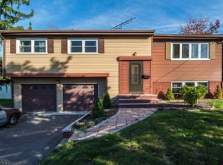 5 Woodlawn Rd, Somerset, NJ 08873