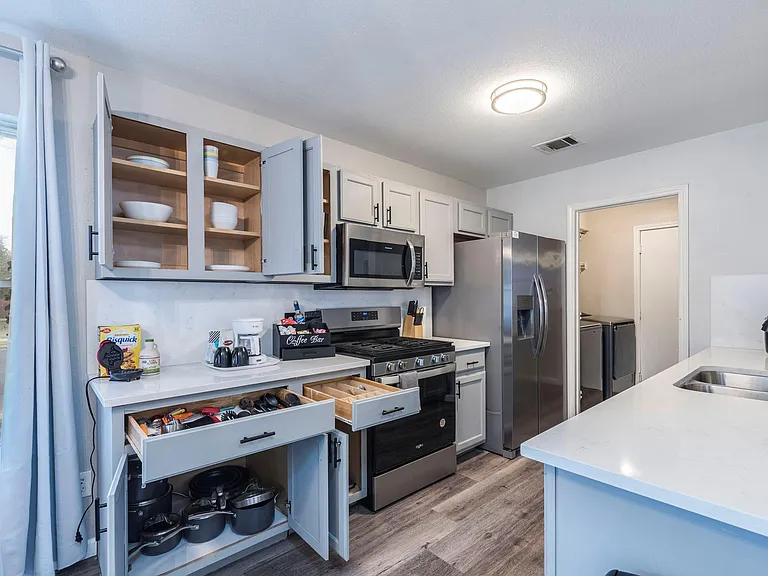 1415 Roxannes Run — Photo 12