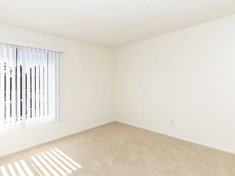 Eastwood Apartment Homes — Photo 56