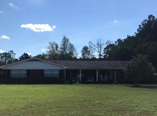 1881 Holmesville Rd, Jesup, GA 31545