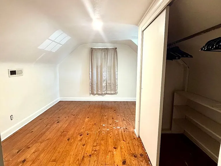 1503 Freeman Ave — Photo 18