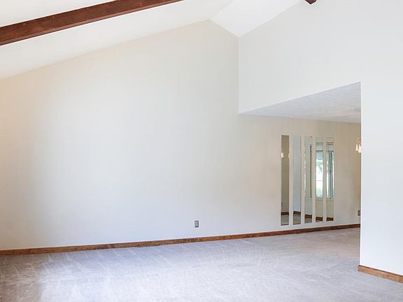 3rd image of 4560 Wilburn Dr