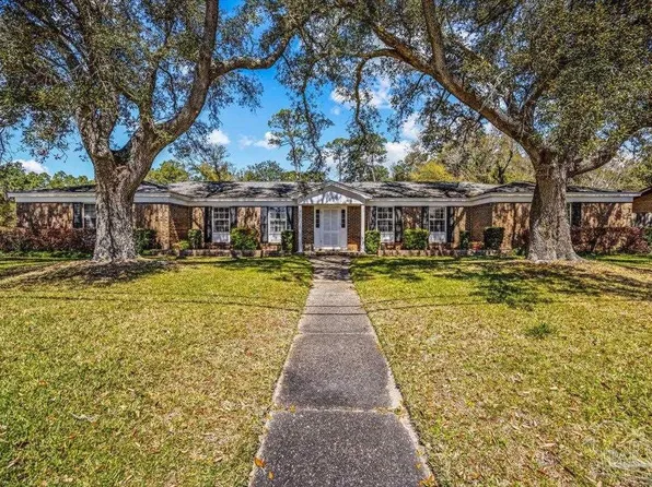 7792 Chesterfield Rd, Pensacola, FL 32506