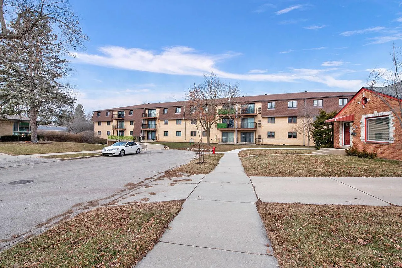 3239 South 58th STREET #310 photo 1
