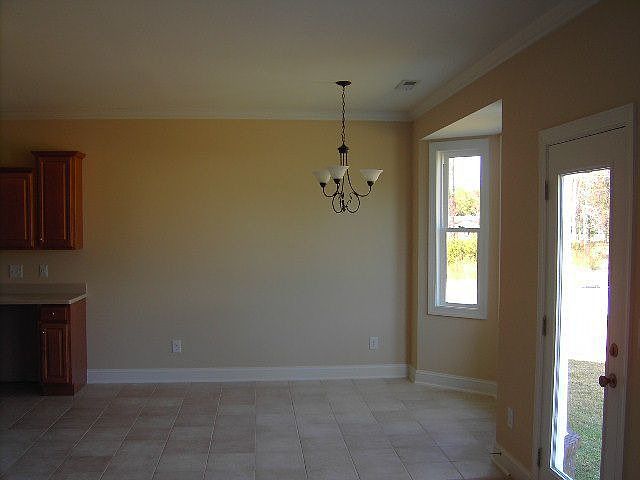 2nd image of 115 Silver Peak Dr