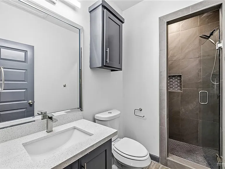 1408 E Hibiscus Ave #2 — Photo 9