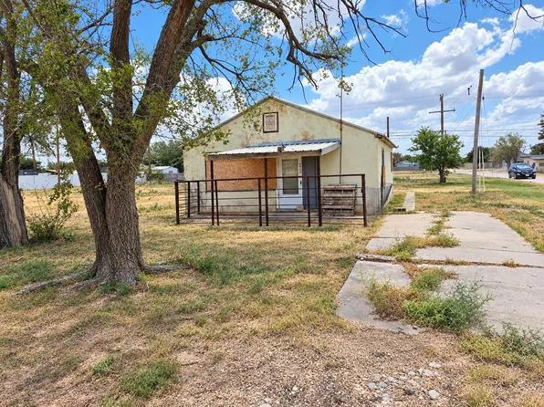402 10th St, Ralls, TX 79357