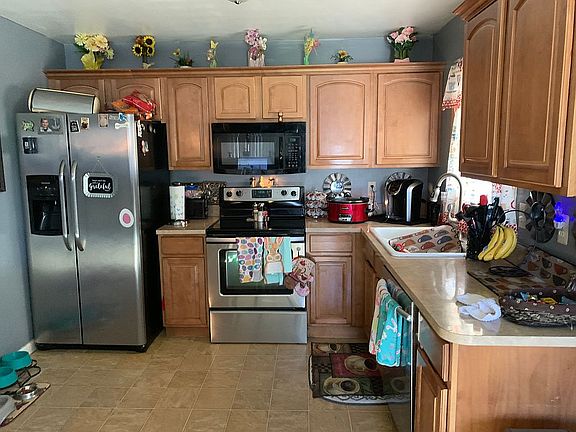 4th image of 32822 Wauketa Dr