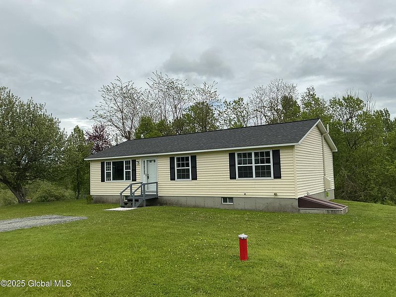 2nd image of 126 Hillside Road
