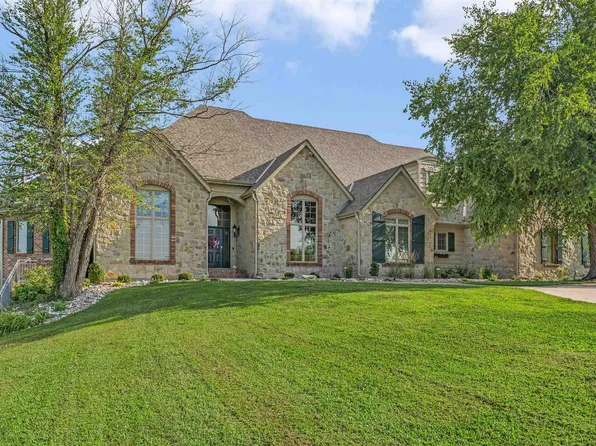 8001 SW Huntoon St, Topeka, KS 66615