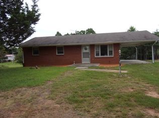 604 Farmers Mount Rd, Gretna, VA 24557