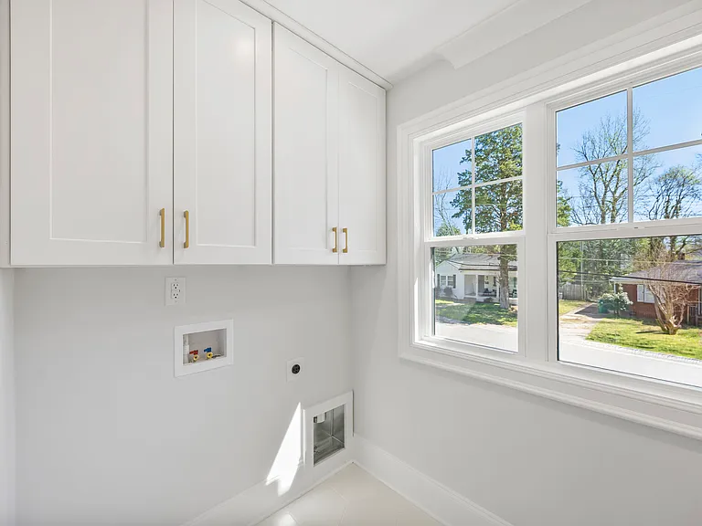 1329 Condon St — Photo 14