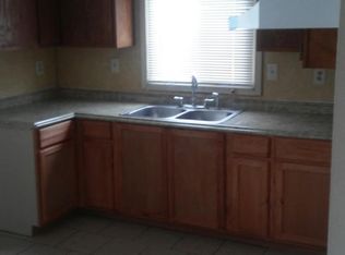 11120 Moore St, Romulus, MI 48174