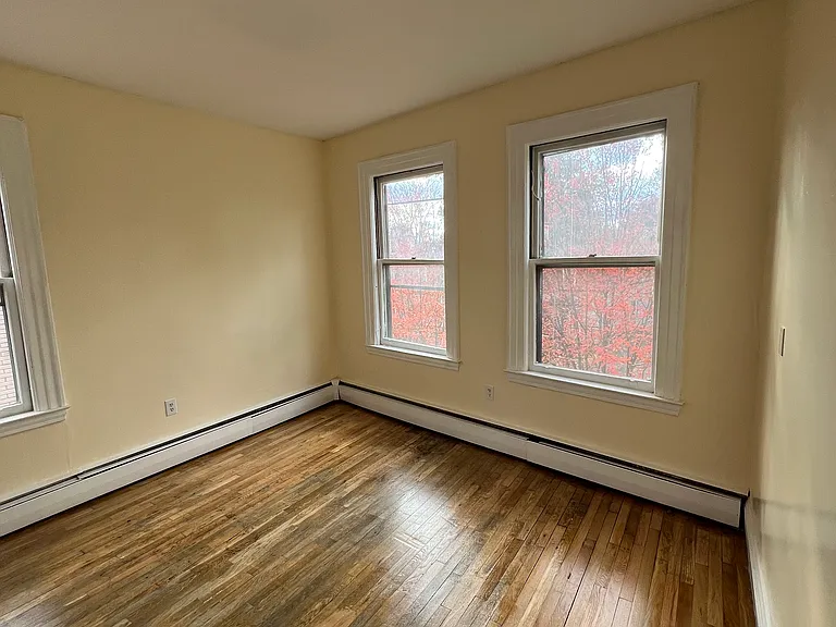 26 Sherman St — Photo 11
