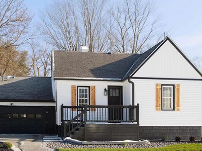 6325 Randolph St, Hobart, IN, 46342