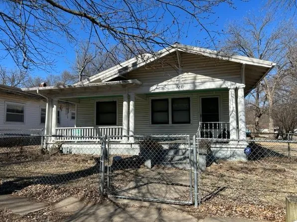 1201 Appleton Ave, Parsons, KS 67357