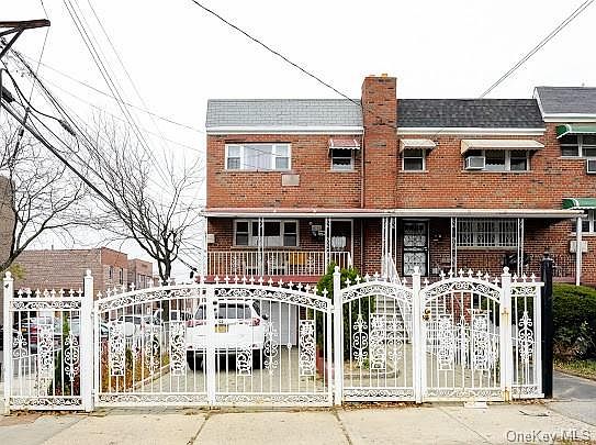 1st image of 3631 Bronxwood Ave