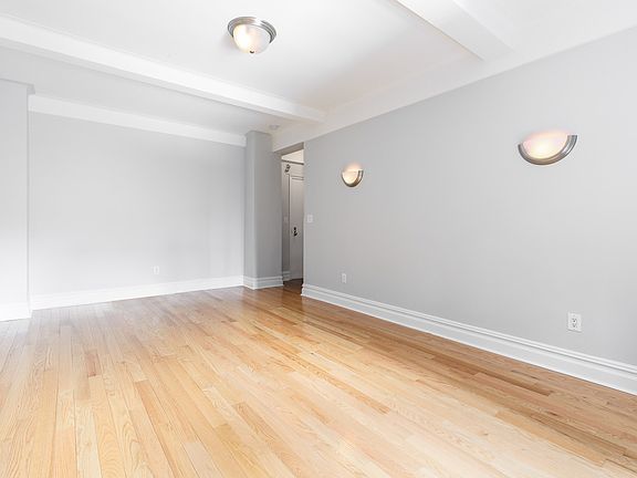 5th image of 1 University Pl APT 6N