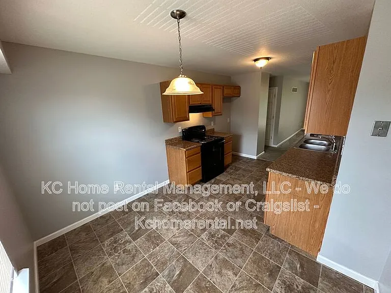 9000 NE 73rd St — Photo 8
