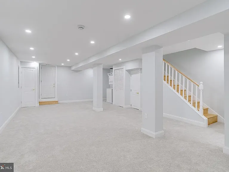 635 N Rosedale St — Photo 11