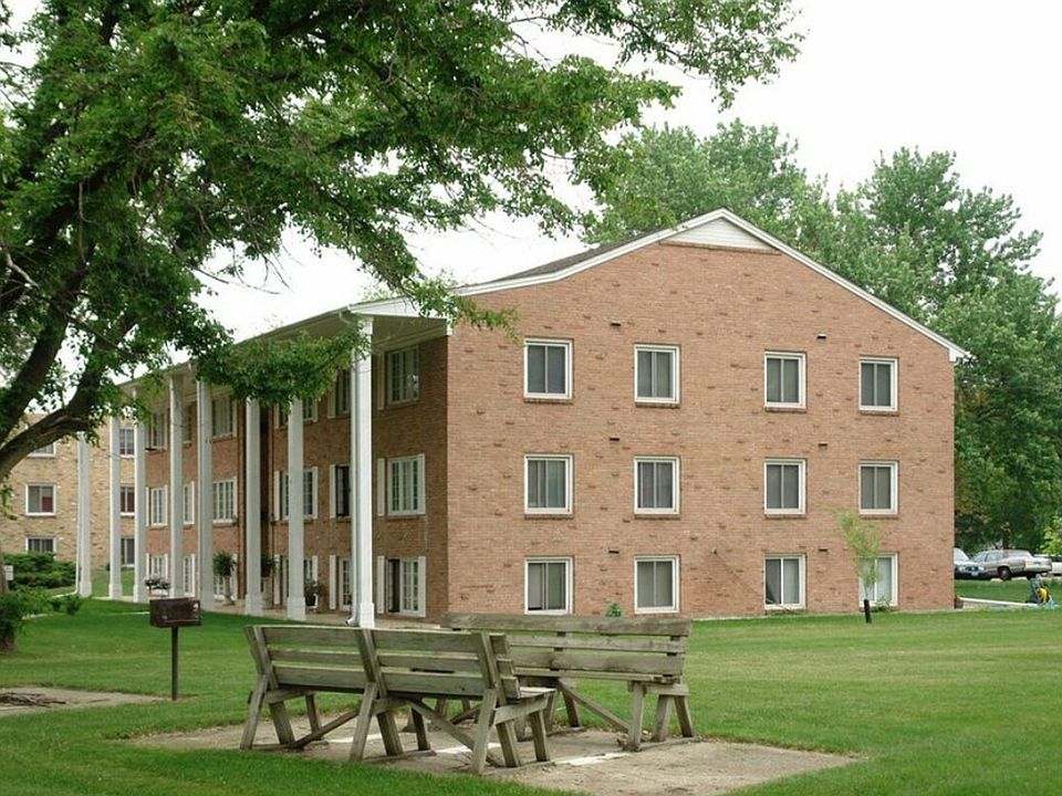 1st image of 8350 Fremont Ave S #201