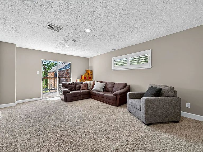 5815 Green Terrace Ln — Photo 40