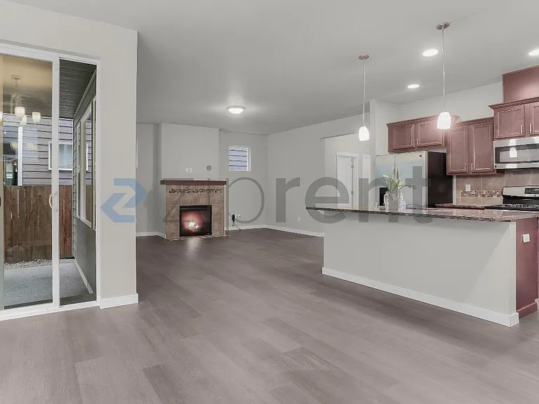 7805 163rd Street Ct E — Photo 8