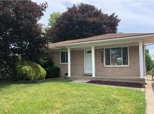 30448 Quinkert St, Roseville, MI