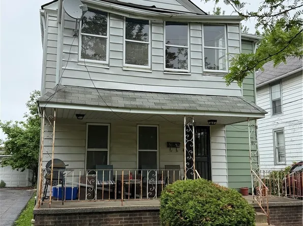 861 Whitcomb Rd, Cleveland, OH 44110