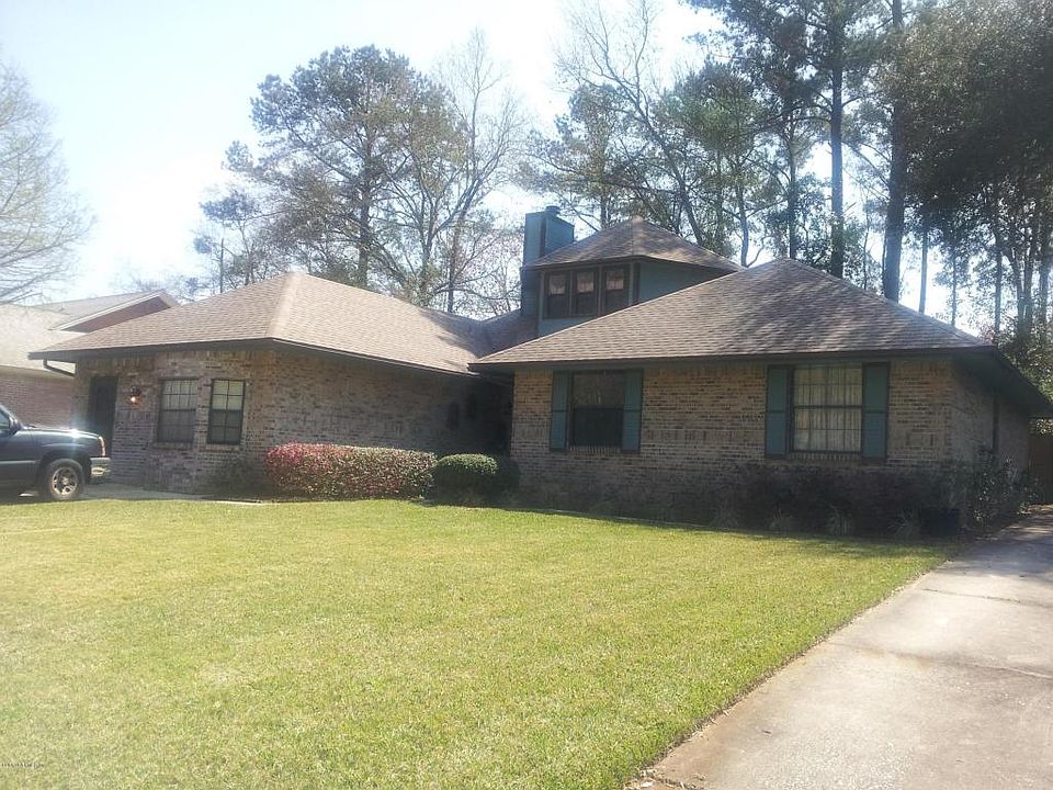 1st image of 2821 Newcastle Dr