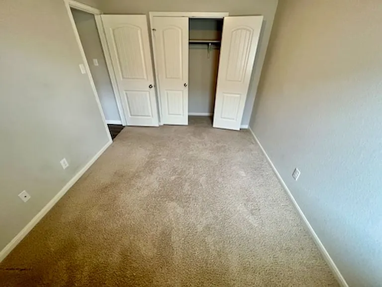 2277 Olive Hill Dr — Photo 23