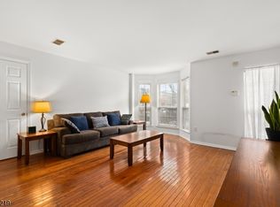 50 Pine St #9G, Montclair Twp., NJ 07042