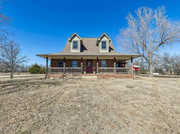 12111 N Rock Rd, Valley Center, KS 67147