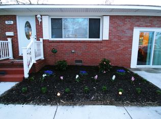 749 Crepe Myrtle Ln, Virginia Beach, VA 23455