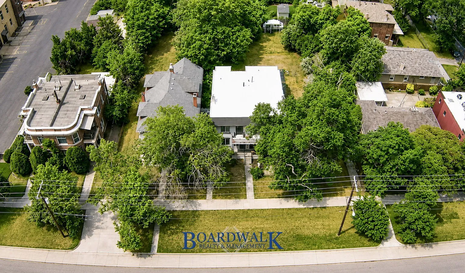 2 bed, 1.0 bath, 800 sqft, $1,200 — Photo 3