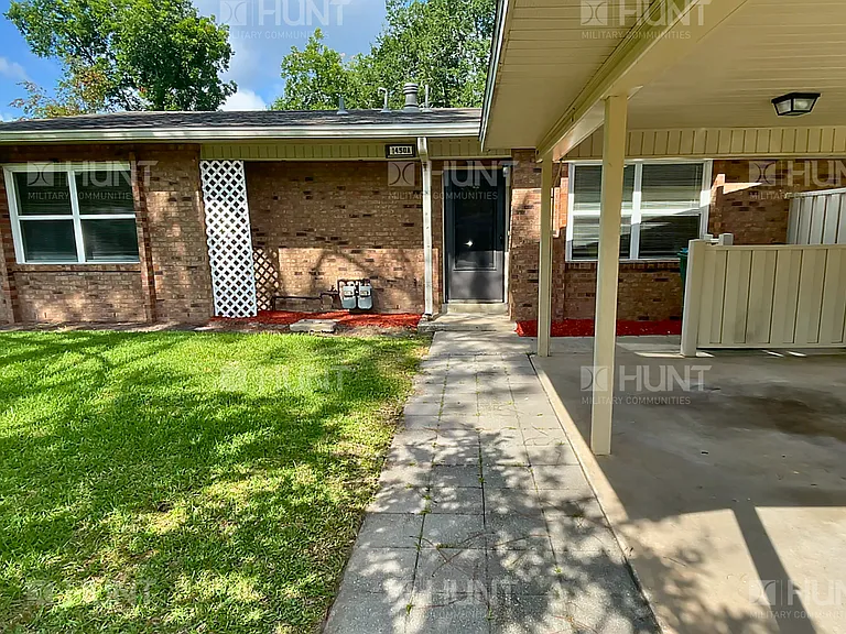 1450A Grissom Ct — Photo 1