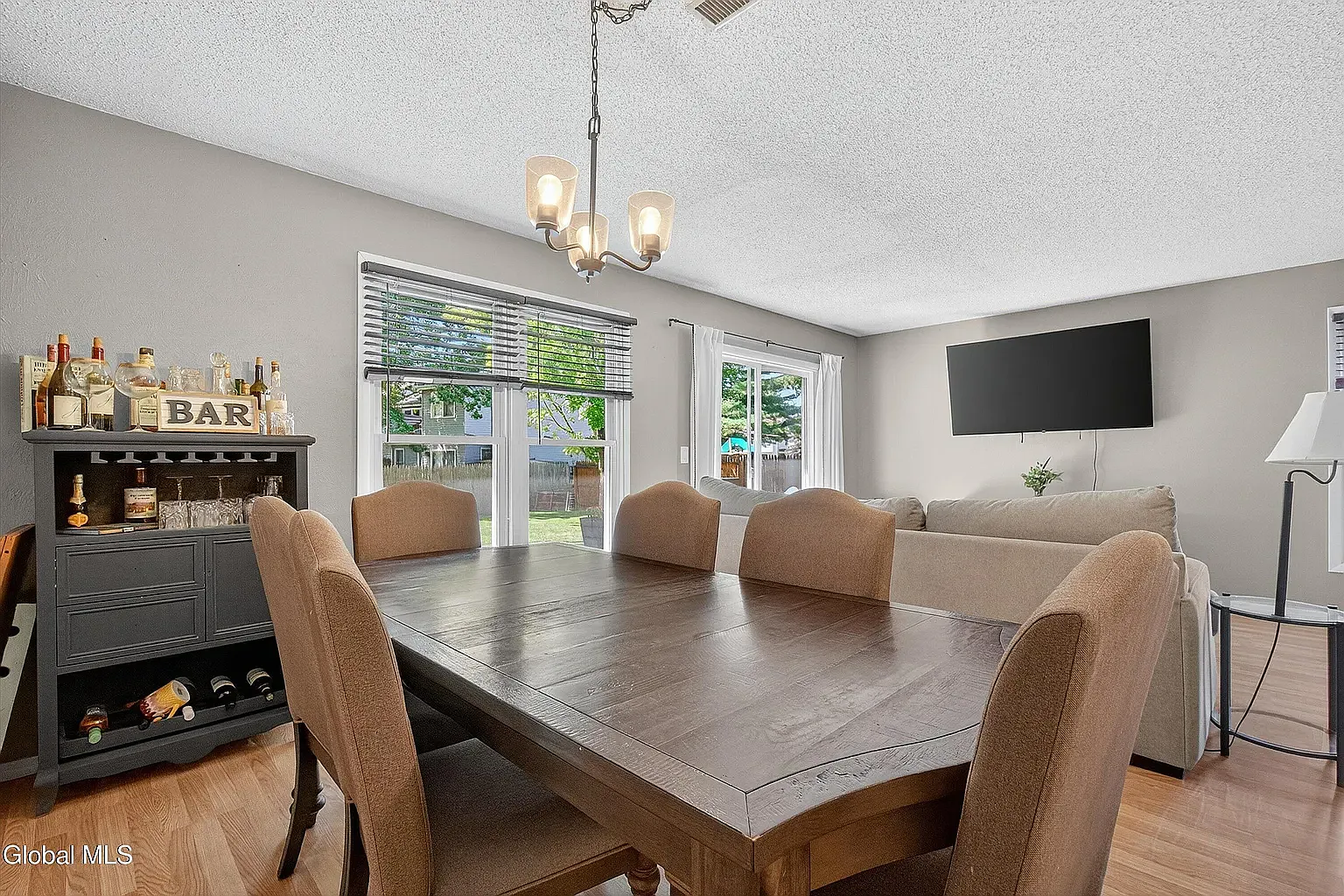 3 bed, 1479 sqft, $2,700 — Photo 4