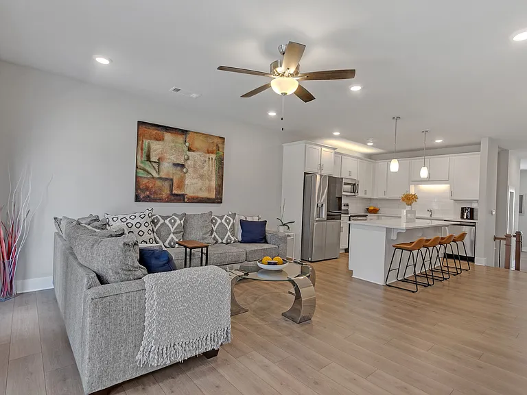 2030 Main St NW #204 — Photo 7